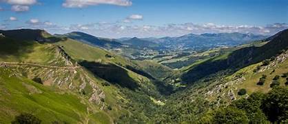 Col d'Ispéguy et les crêtes depuis Saint-Étienne-de-Baïgorry