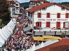 Marché de Cambo les bains